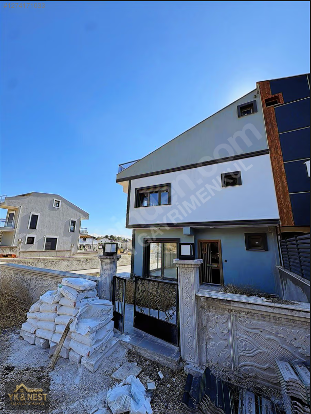 Tunççan Sitesi'nde Full Deniz Manzaralı 4+1 Lüks Satılık Villa